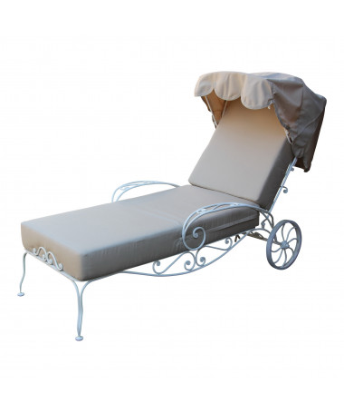 Bain de soleil avec coussins